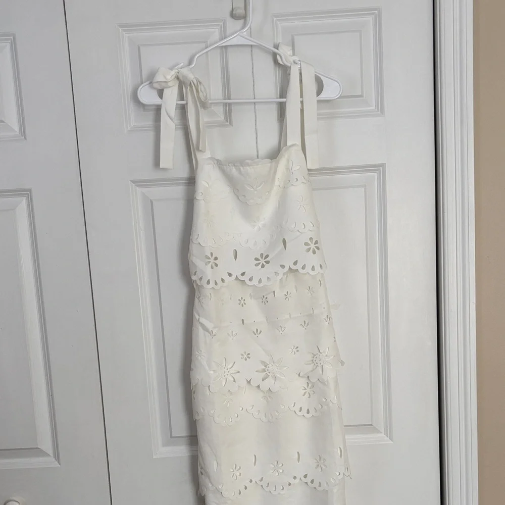 Petal & Pup White Floral Maxi Dress - Picture 4 of 8
